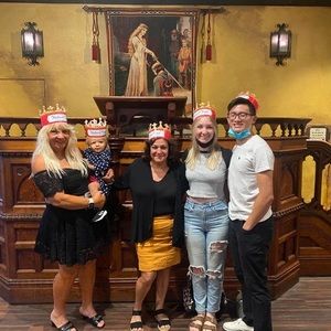 Meet your Posher, Candy